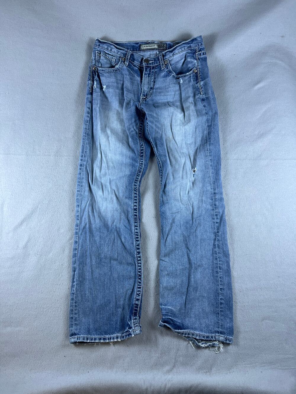 BKE Denim Tyler Straight Jeans Mens 32 Blue Relaxed Medium Wash Distressed Y2K